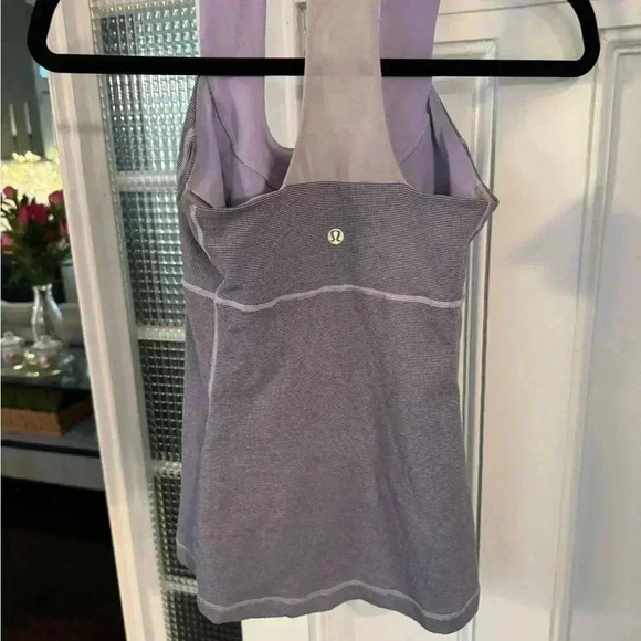 Lululemon tank with build in bra racer back lavender & gray excellent size 4 - Picture 2 of 8